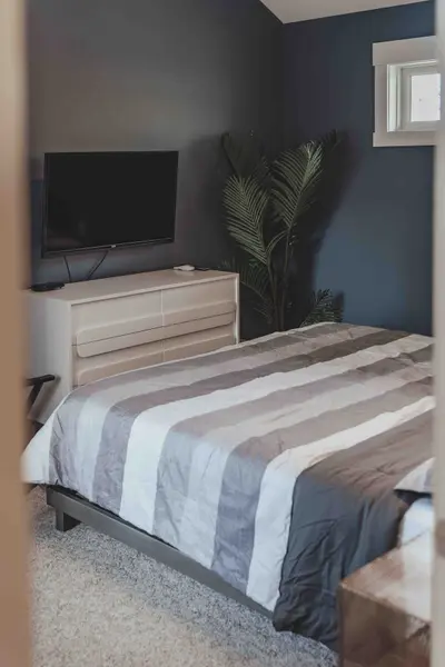 Luxe Haus Lodge - Bedroom 2 3