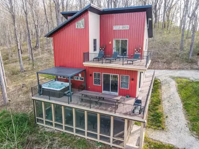 Luxe Haus Lodge - Exterior 2