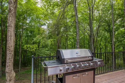 Luxe Haus Lodge - Patio Main 4