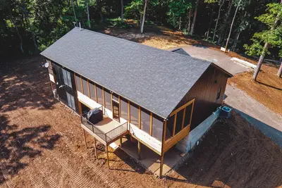 Speakeasy Lodge - Exterior 3