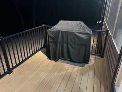 Speakeasy Lodge - Balcony 2