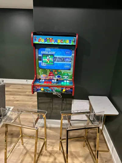 Speakeasy Lodge - Living Room 2 8