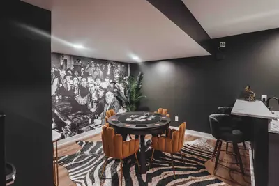 Speakeasy Lodge - Speakeasy Room 8